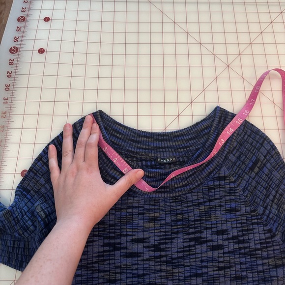 Hannah size large black and indigo body con long sleeve scoop neck sweater - Picture 10 of 16